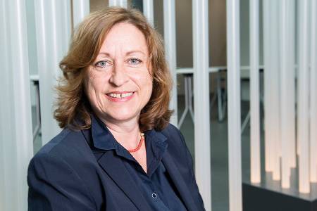 Martina Zölch, Leiterin des Instituts für Personalmanagement und Organisation (PMO) an der Hochschule für Wirtschaft FHNW